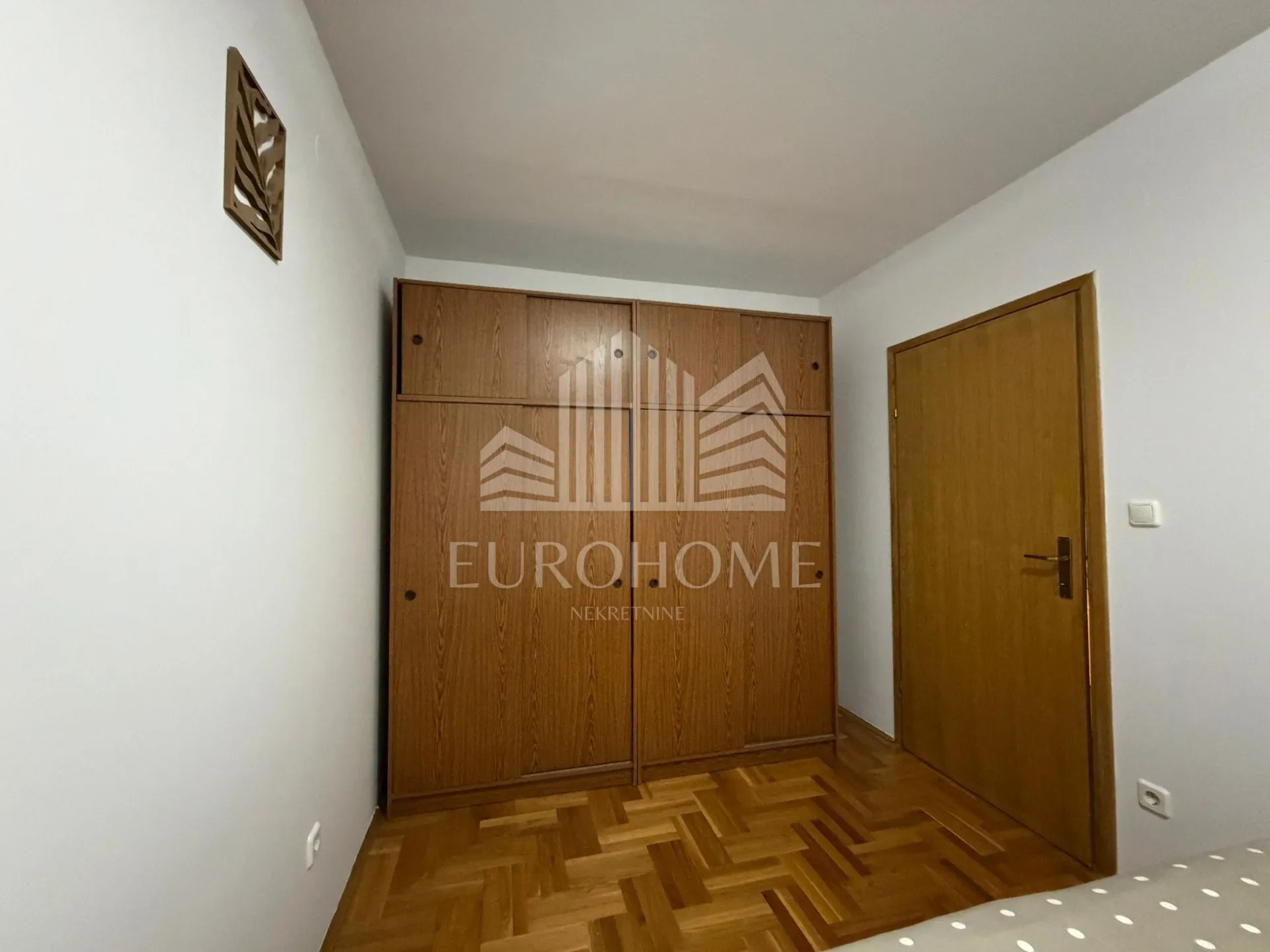 stan 45 m² u mirnom okruženju – dostupan odmah - slika 12