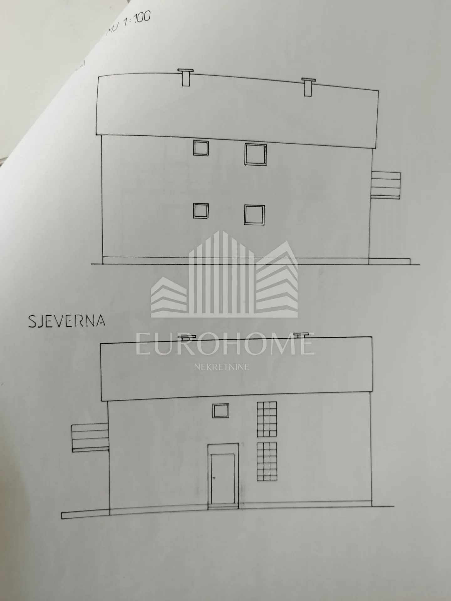 kuća sa dva stana svaki 100 m2, okućnica 700 m2, klara - slika 11