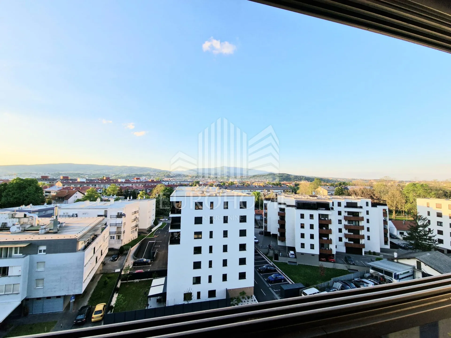 1 s stan, 45 m2, nova galerija, špansko - slika 12
