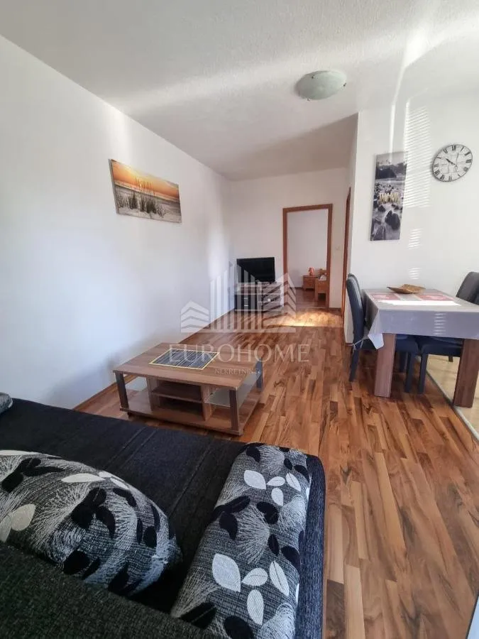 vir, uređena kuća sa 6 apartmana, 390m2 - slika 8