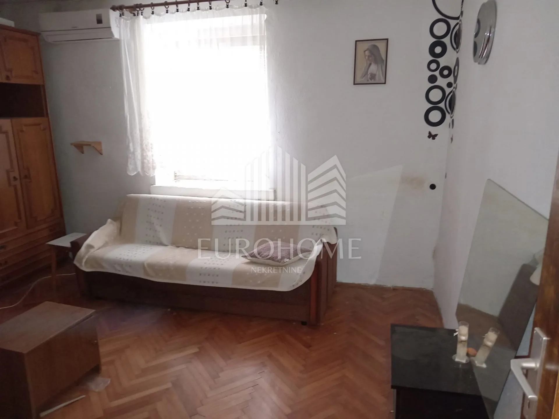 3- sobna kuća u centru, odlična lokacija - pag - slika 10