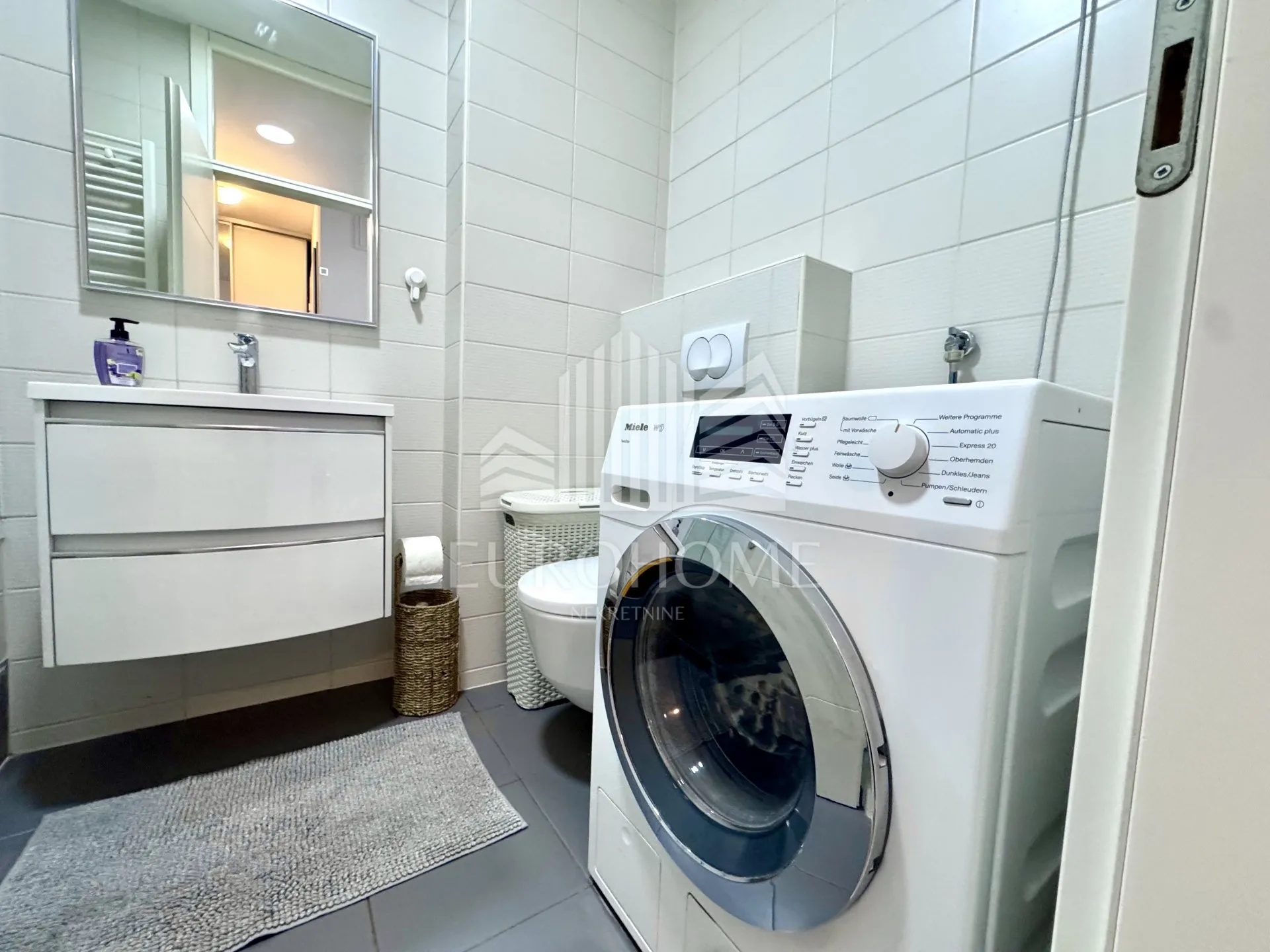 moderan dvosoban stan 61 m², lođa, parking, spremište - slika 19