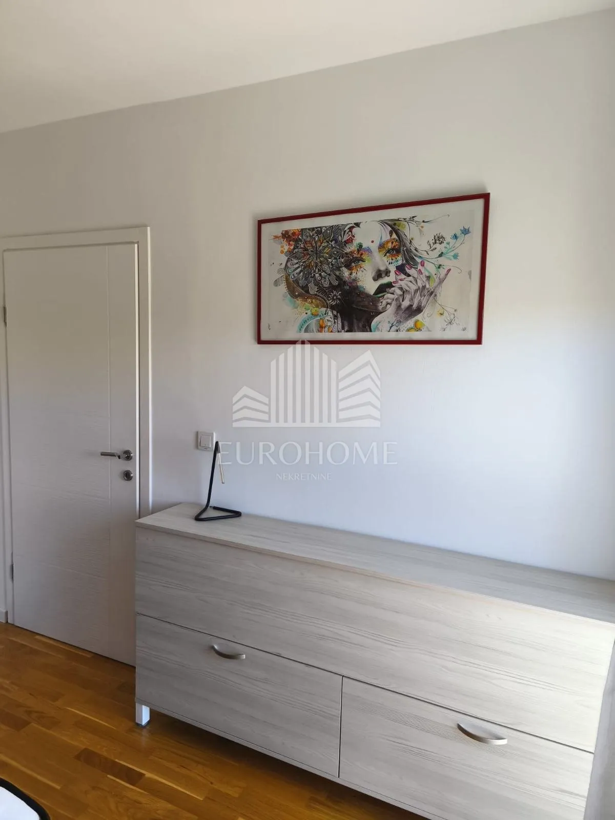 prvi najam 3-sobni stan 49 m², novogradnja, balkon i parking - slika 7