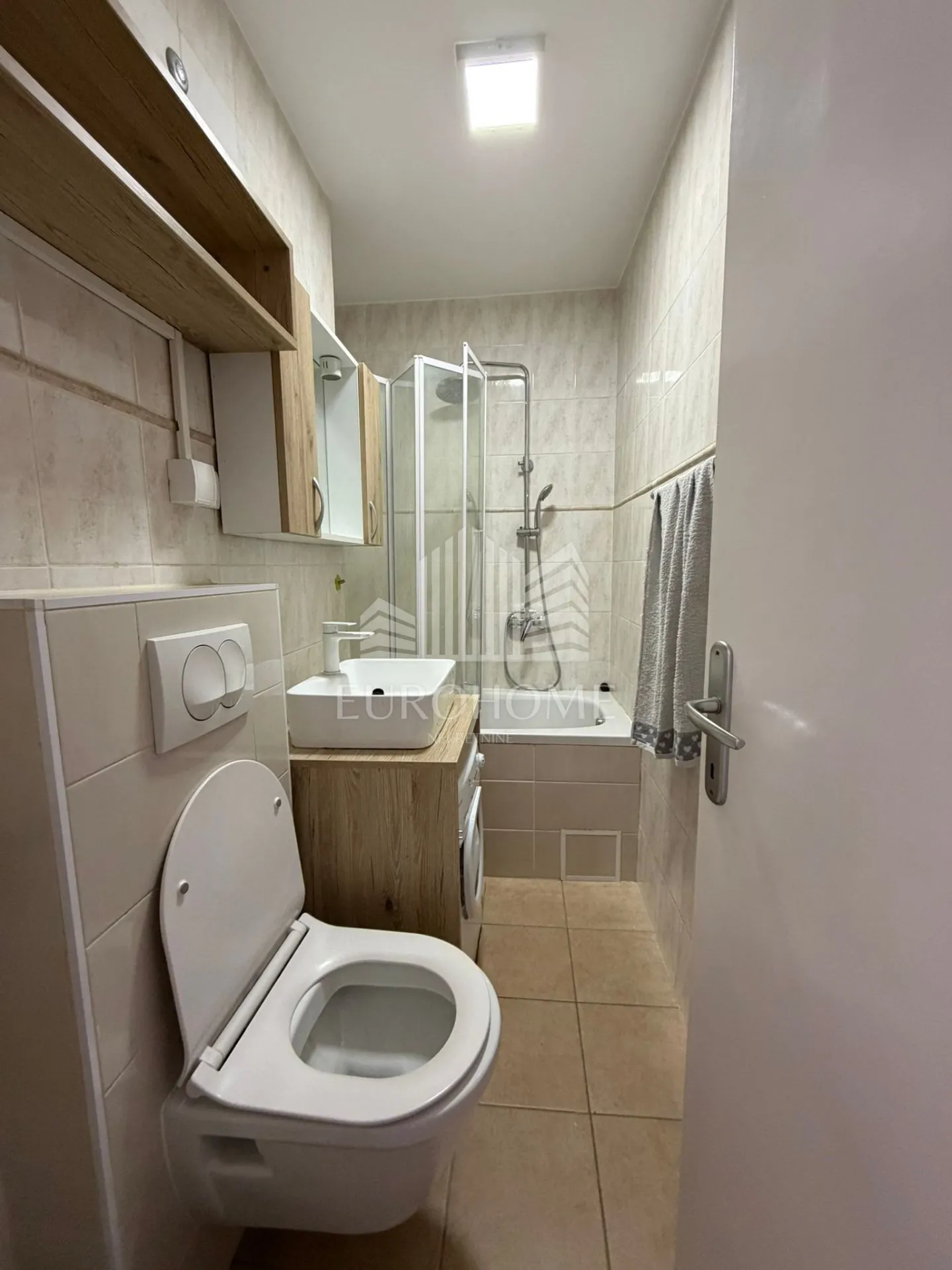 stan sa odvojenom spavaćom sobom 40m2 - knežija - - slika 7
