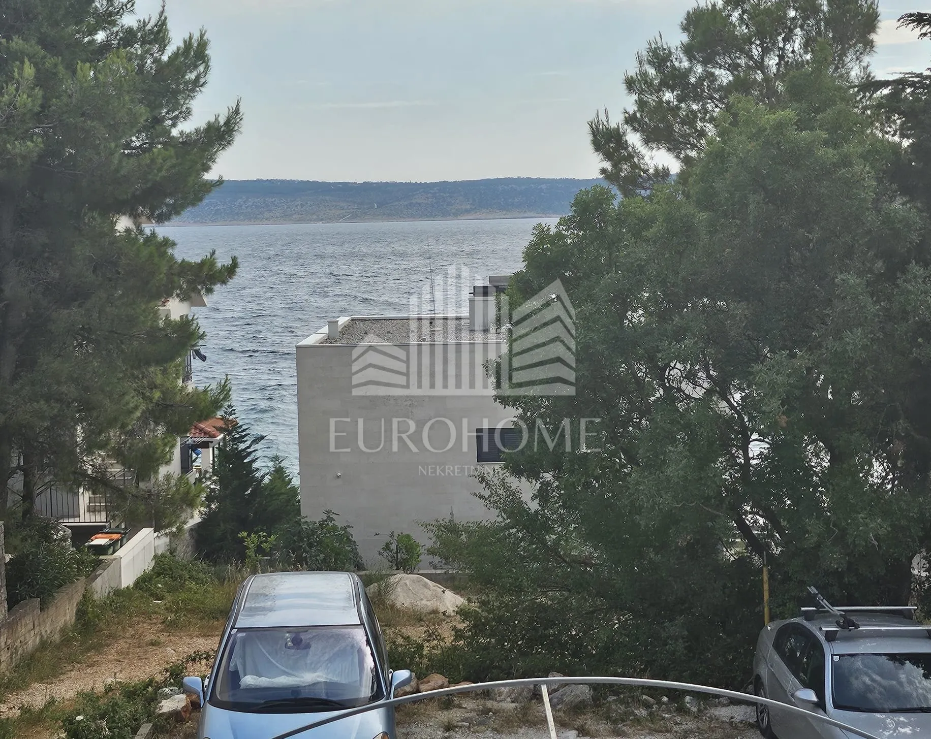 starigrad, kuća katnica,tri etaže, 50m od mora - slika 17