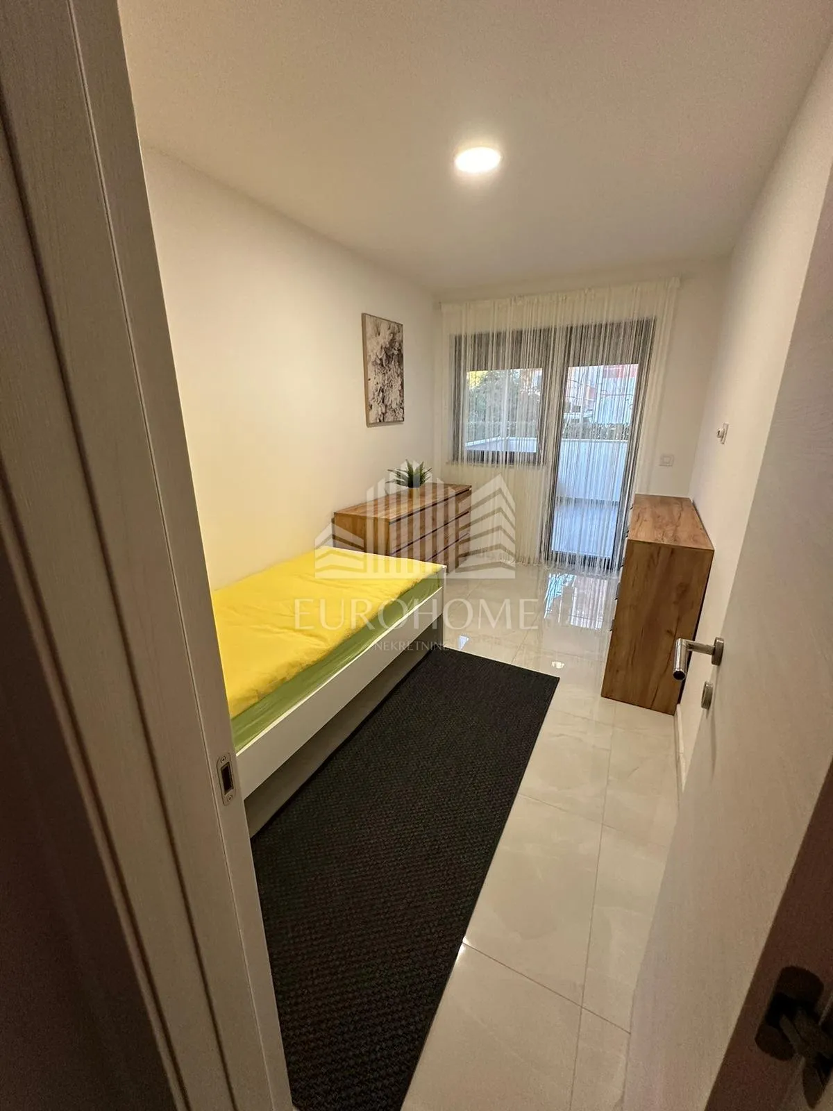 šibenik-vodice luksuzan kompletno namješten stan142.418m2 - slika 14