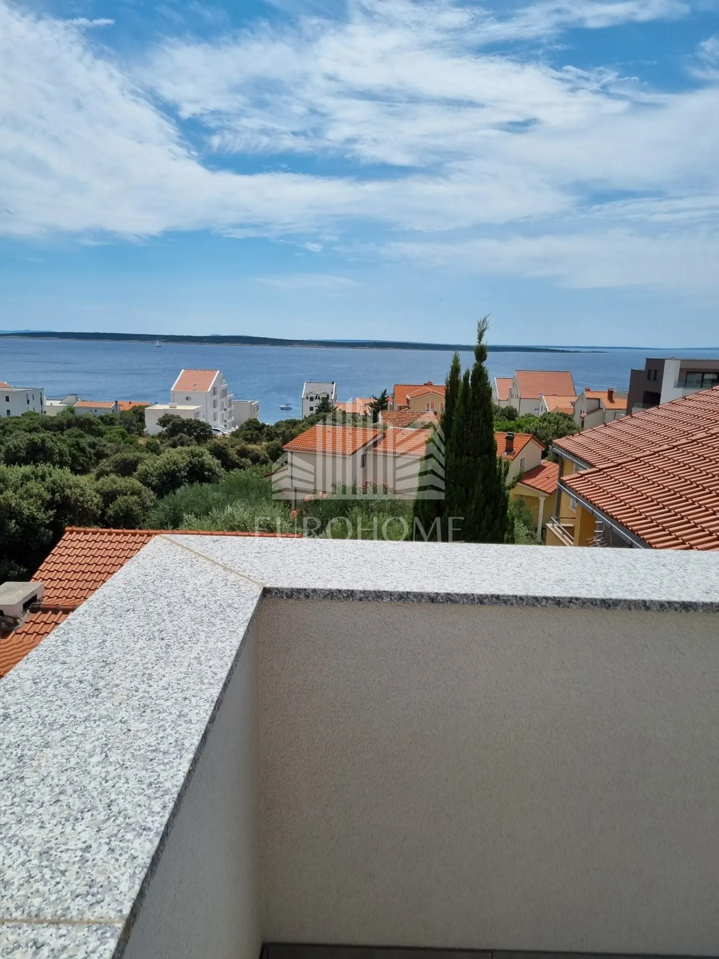 mandre,pag,novogradnja s pogledom,4s stan,117 m2,200m od mora - slika 1