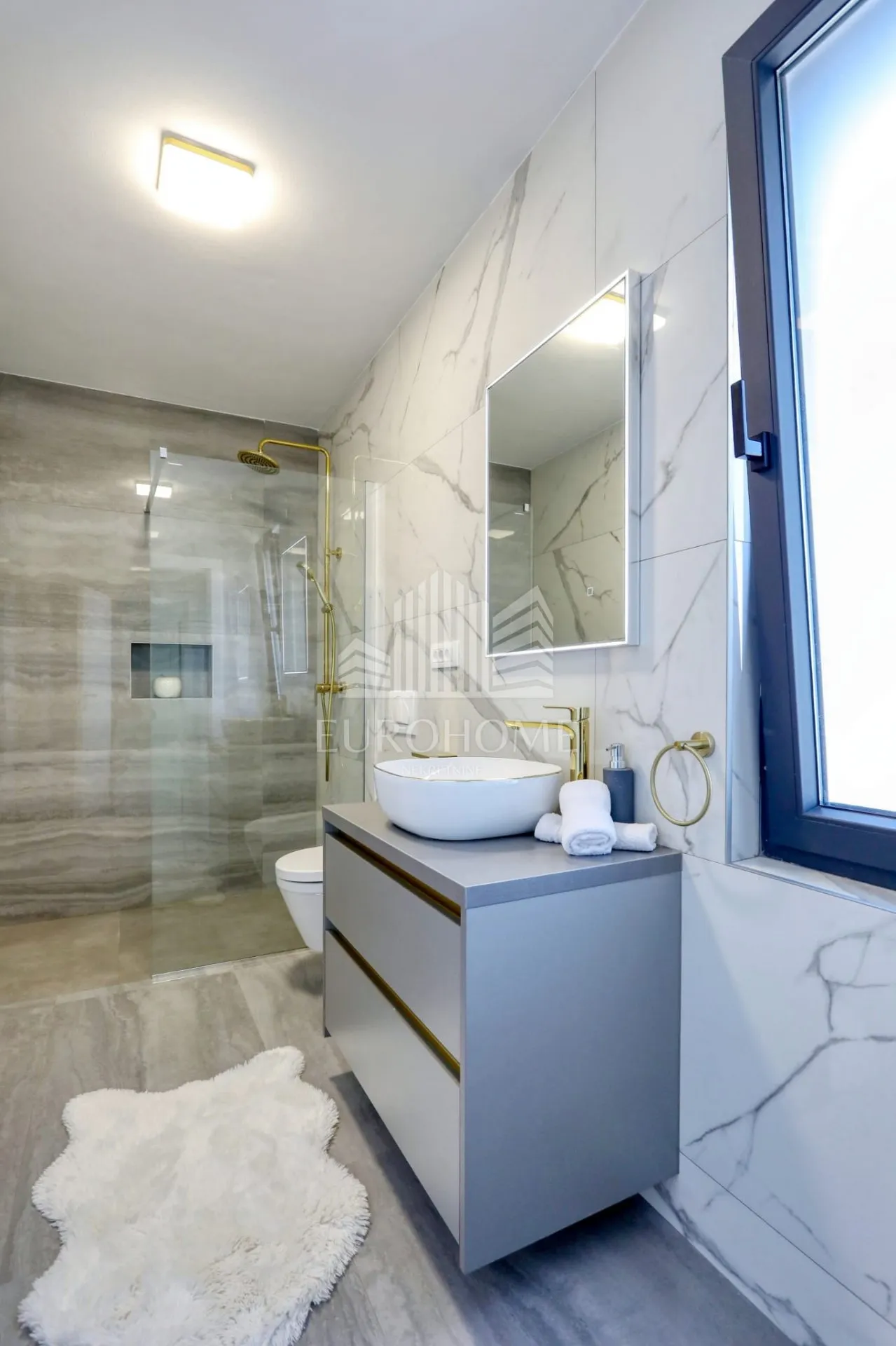 potpuno opremljena vila, privlaka (464 m2) - slika 30