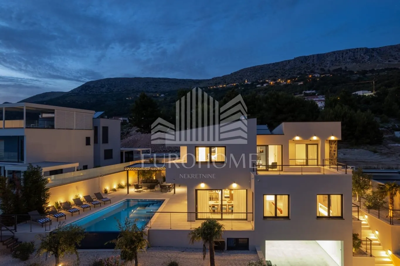 split, podstrana, urbana villa 300m od mora - slika 18