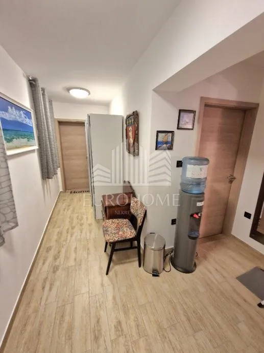 kuća za odmor s bazenom 5o metara od mora - slika 18