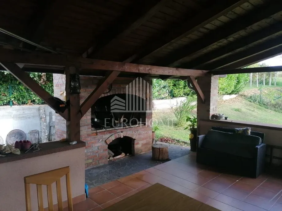 prekrasna kuća - 400 m2 - borčec, mirna i tiha lokacija - slika 8