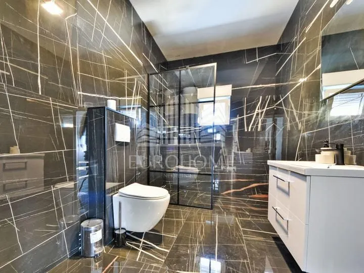 luksuzna novogradnja od 180 m2 sa bazenom - slika 26