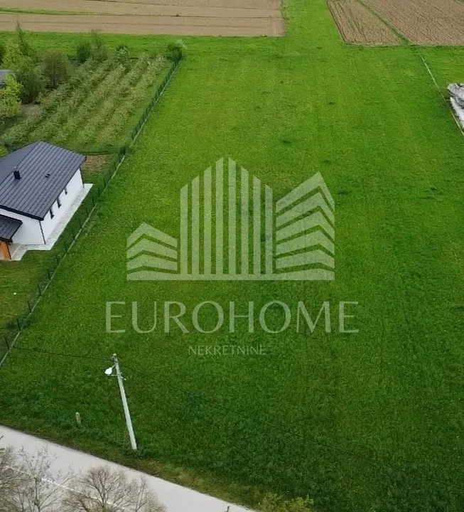 GRAĐEVINSKO ZEMLJIŠTE 4000 m2 - Brdovec - Drenje Brdovečko, Brdovec