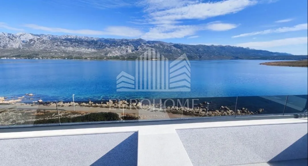 vinjerac, luksuzan penthouse odmah useljiv, 257m2, - prvi red do mora! - slika 11