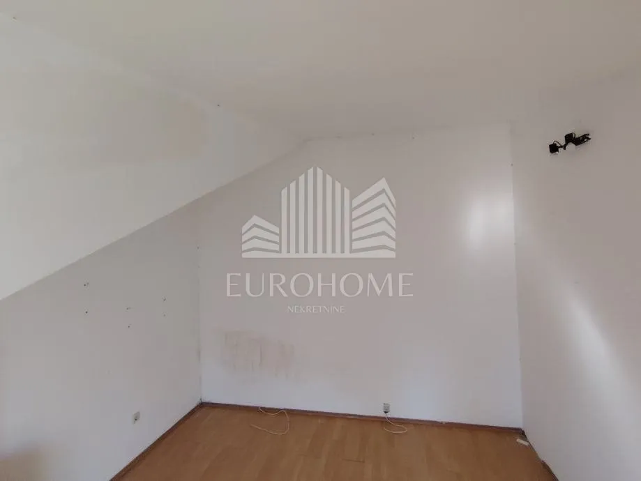 osijek, trosoban dvoetažni stan u centru, 68 m² - mirna dvorišna lokacija - slika 3