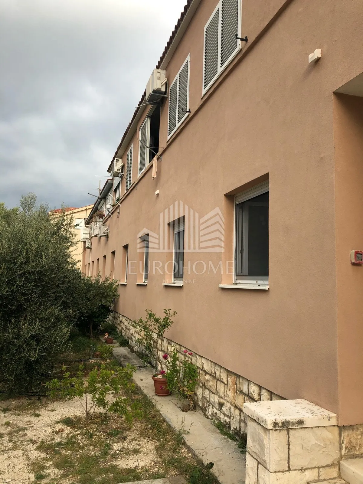 kastel gomilica, novi hostel, 7 soba smjestaj za radnike, 350m2 - slika 10