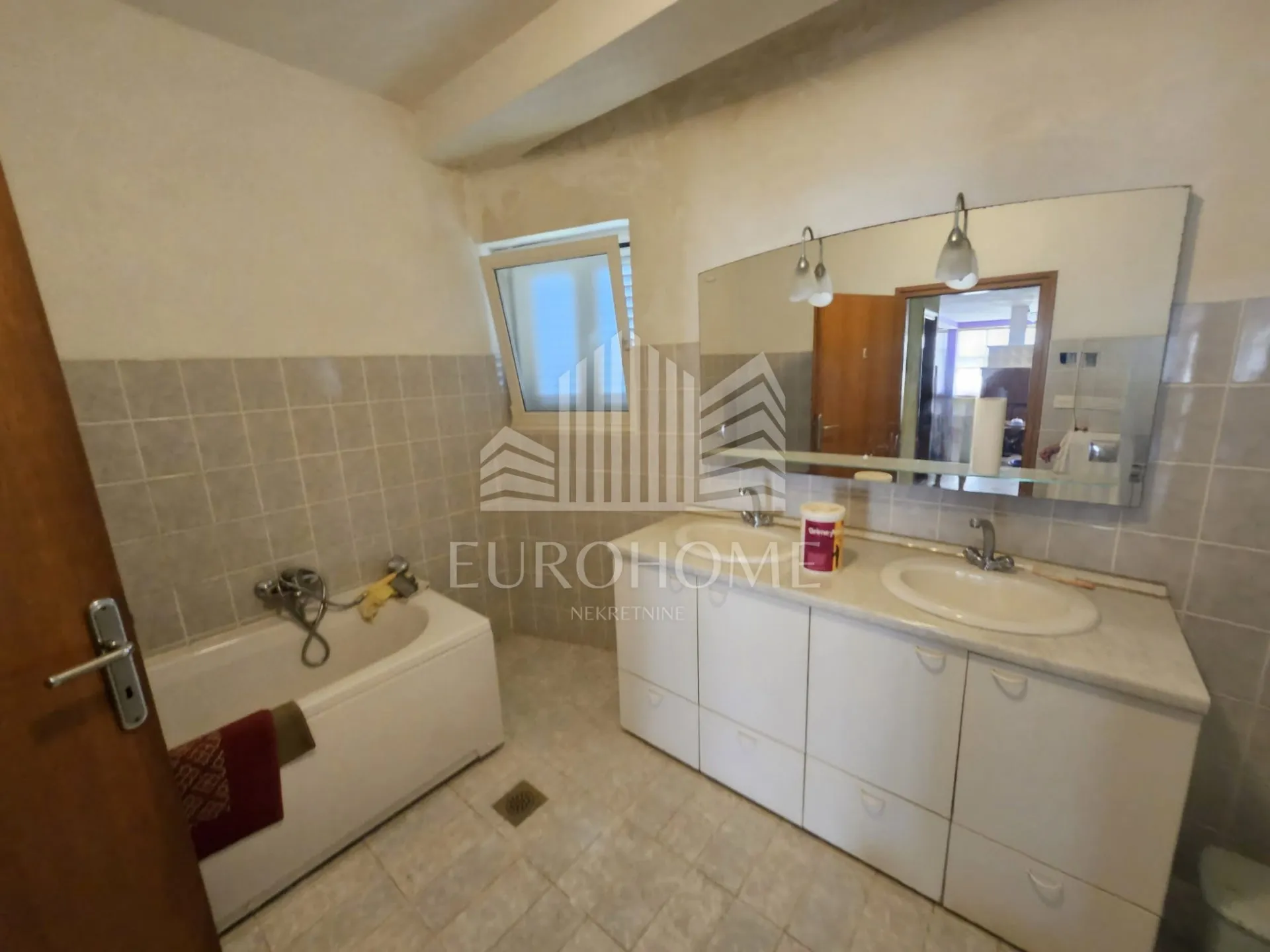 ekskluzivno na tržištu, višnjik- kuća trokatnica;905€/m2 - slika 6