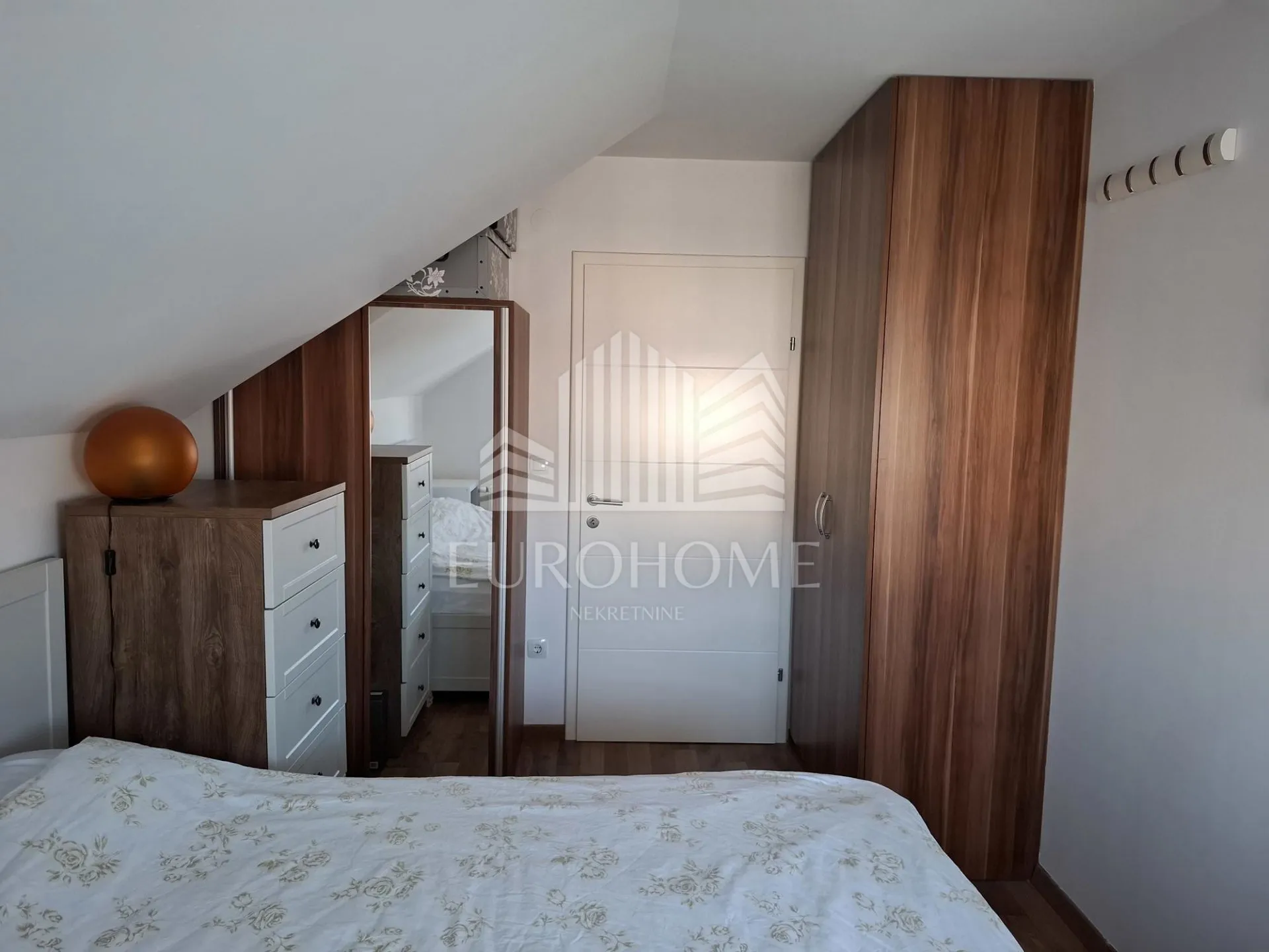 4s stan ,72,60 m2, velika mlaka - slika 6