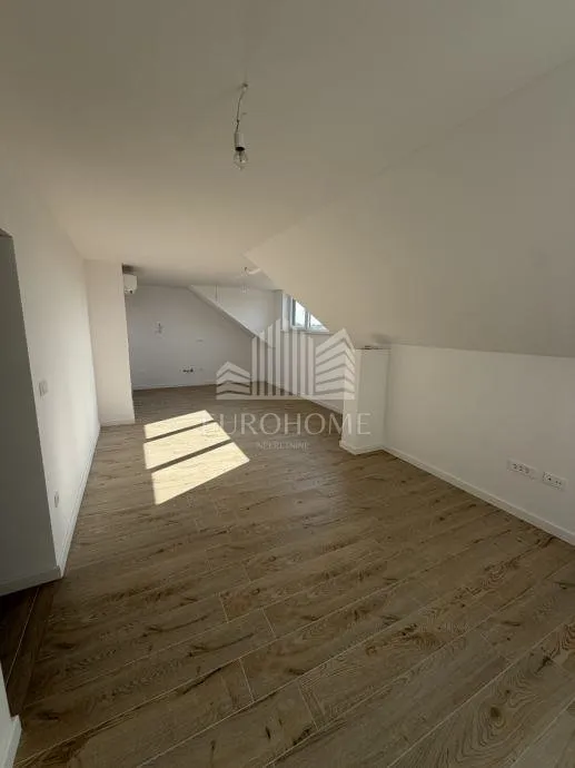 3-soban stan 90 m², lođa, 2 kupaonice, 2pm - slika 3