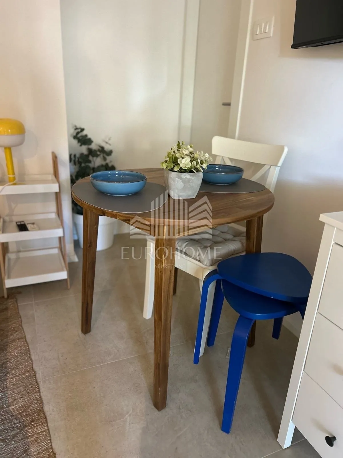 zadar- vir- dugoročan najam prekrasnog apartmana, 1s - slika 10