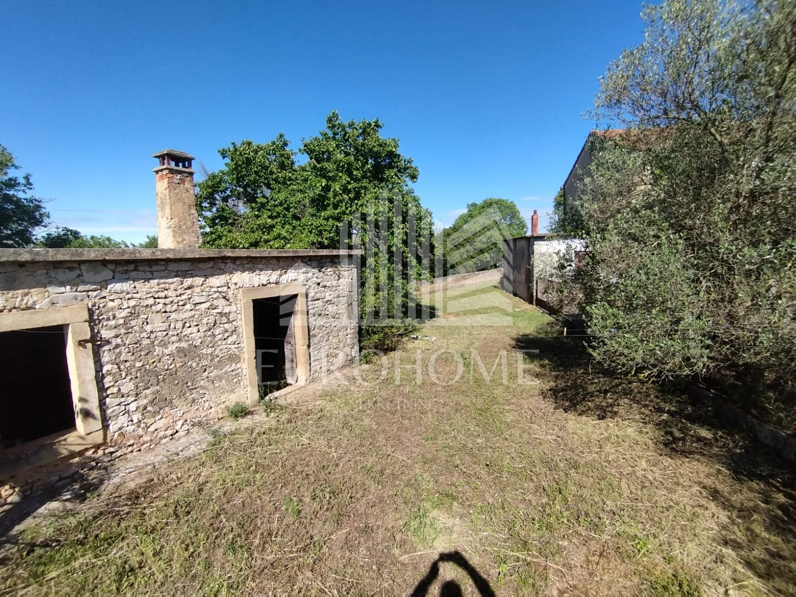 sukošan-debeljak seosko imanje na 1260m2 građevinskog terena - slika 9