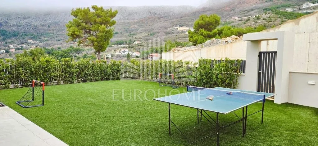 split, moderna villa, panoramski pogled, 223m2 - slika 33