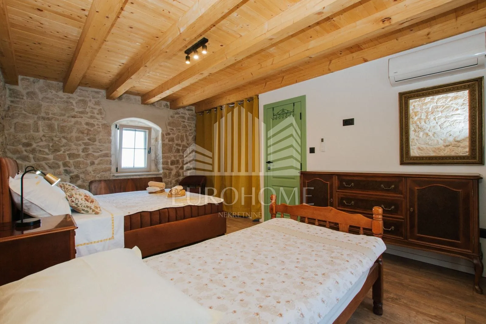 trogir, plano, autohtona dalmatinska kuća za najam, 70m2 - slika 10
