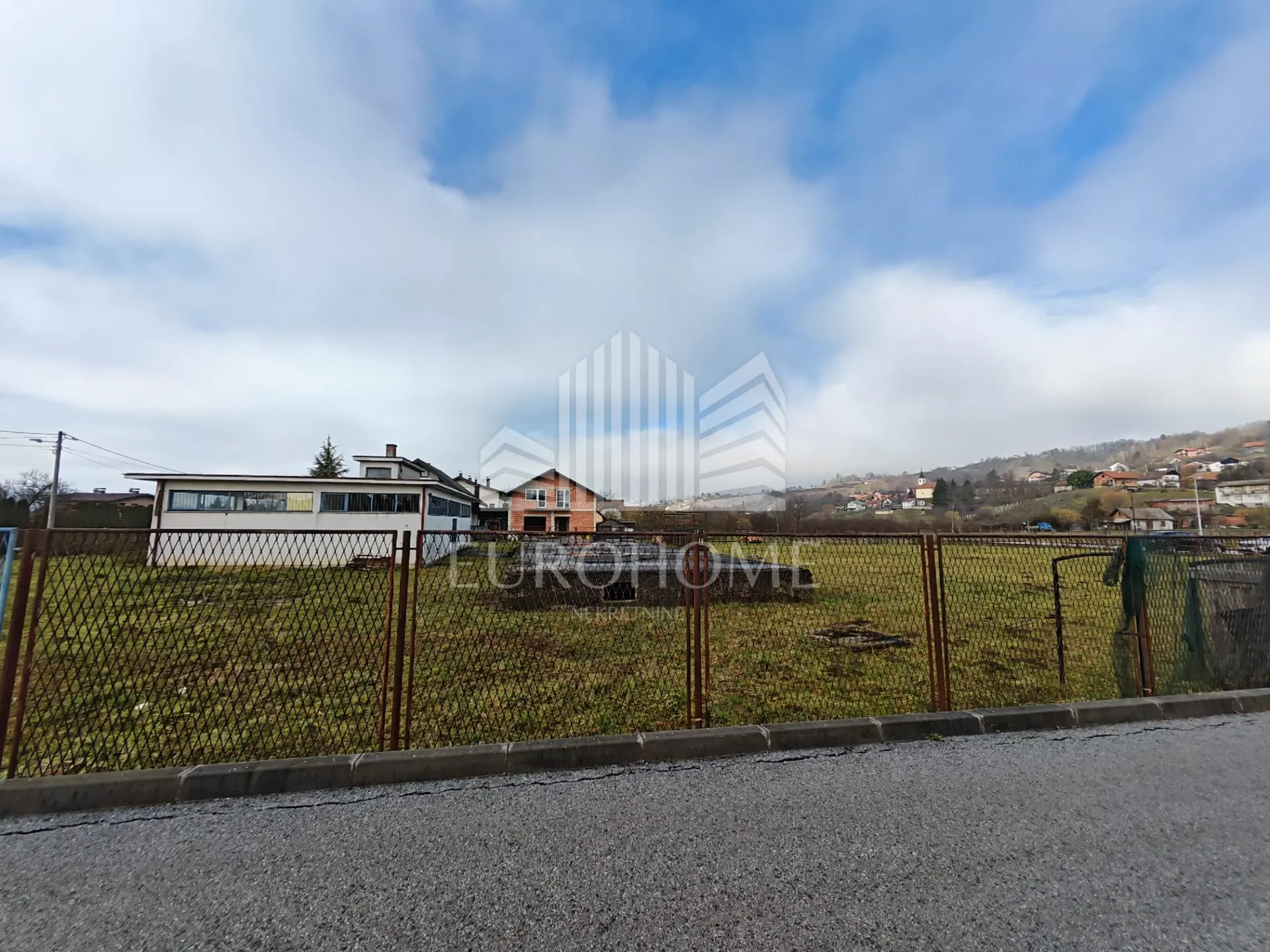 građevinsko zemljište 2500 m2 gbp, laduč-centar - slika 5