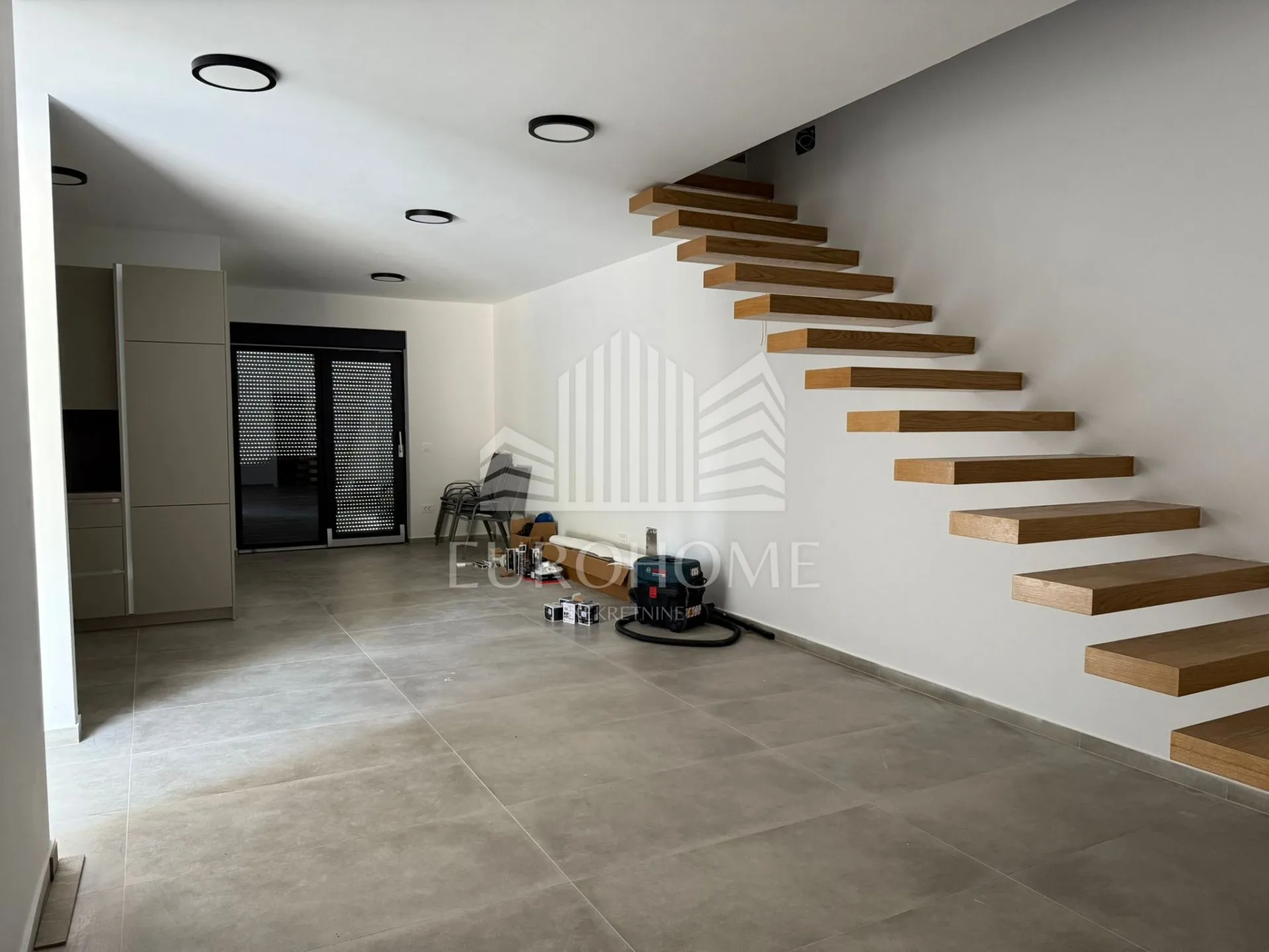 zaton, prekrasna kuća s bazenom (115 m2) + prostrana okućnica (250 m2) - slika 23