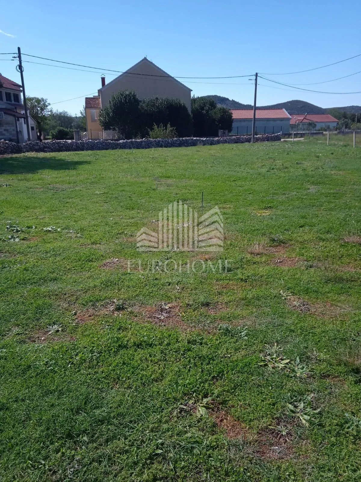 sukošan- gorica- građevinsko zemljište, 1041m2 - slika 2