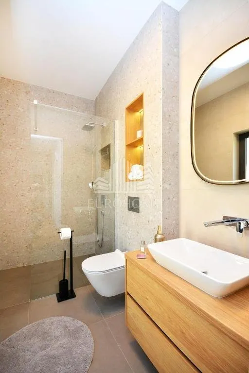 split, moderna villa, panoramski pogled, 223m2 - slika 22