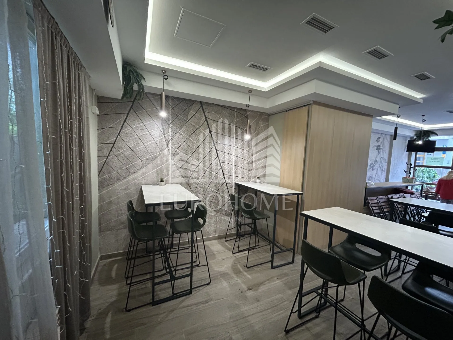 renoviran i opremljen poslovni prostor od 70m² u centru zagreba - slika 10