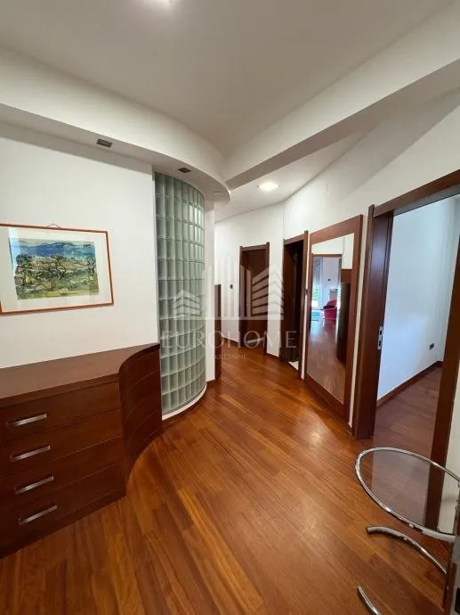 premium stan s 200 m² privatnog vrta – remete, zagreb - slika 17