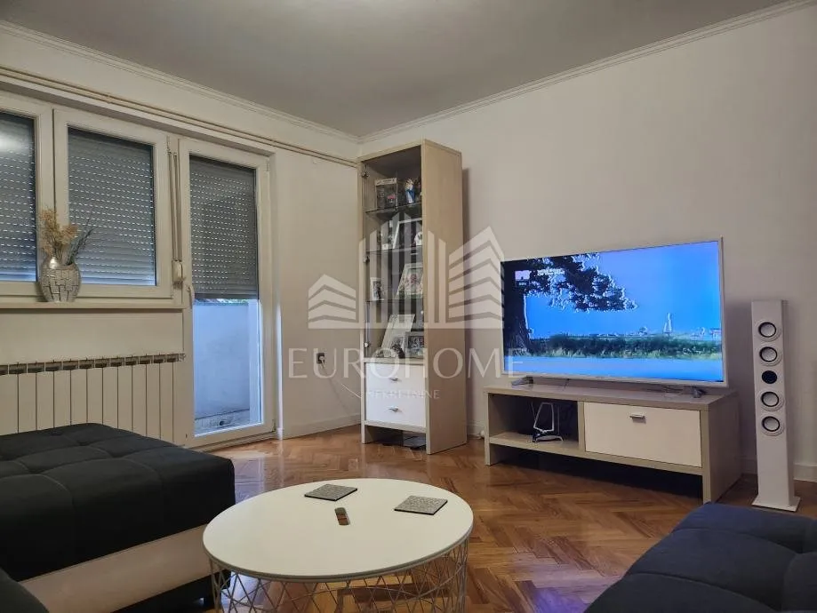 prilika!! namještena kuća sesvete, 1640€/m2 - slika 7