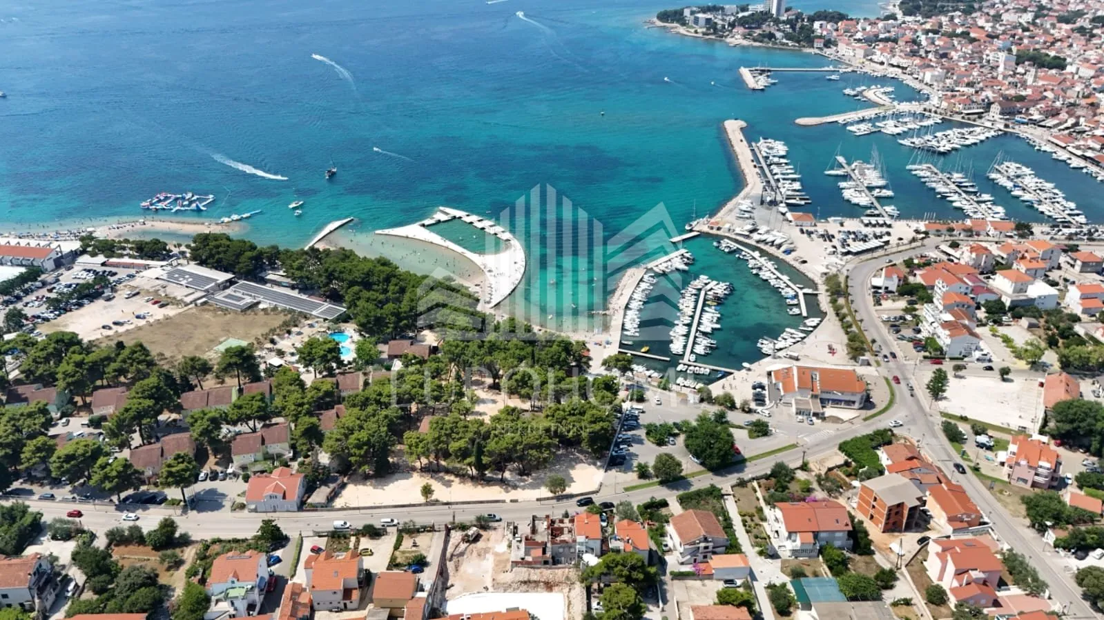 vodice, luksuzni stan uz plažu s5, top lokacija, garaža, 119m2 - slika 15