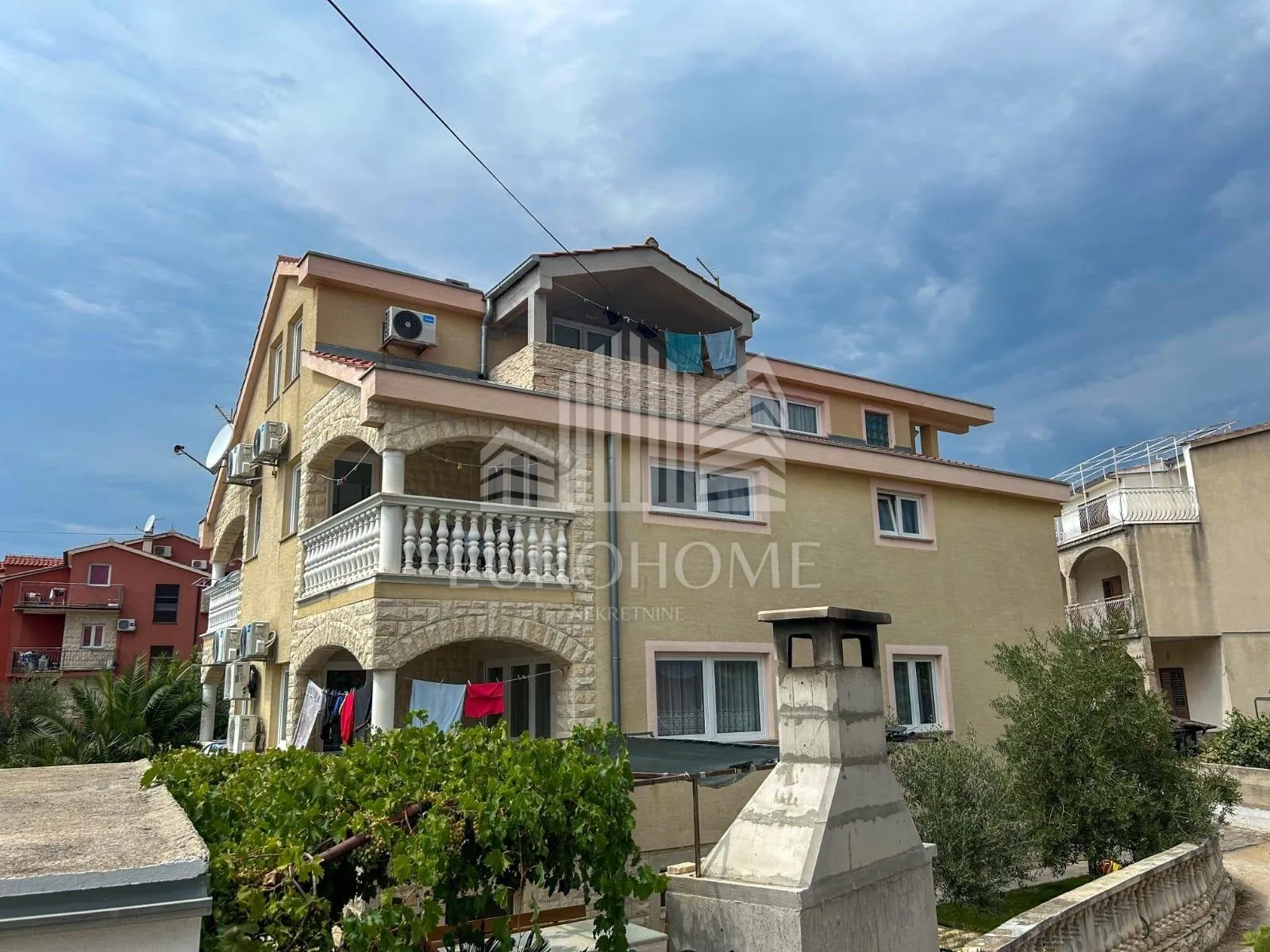 vodice, apartman 50m2, 20m od plaže - slika 12