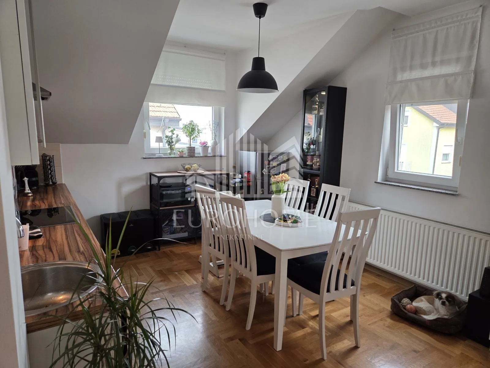 trosoban stan u brestju – 59 m², potpuno namješten - slika 4