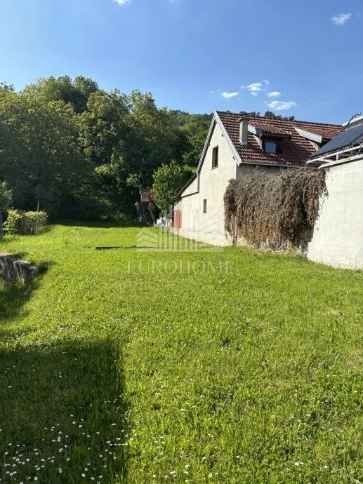kuća za renovaciju + dvorište u samom centru samobora - slika 4