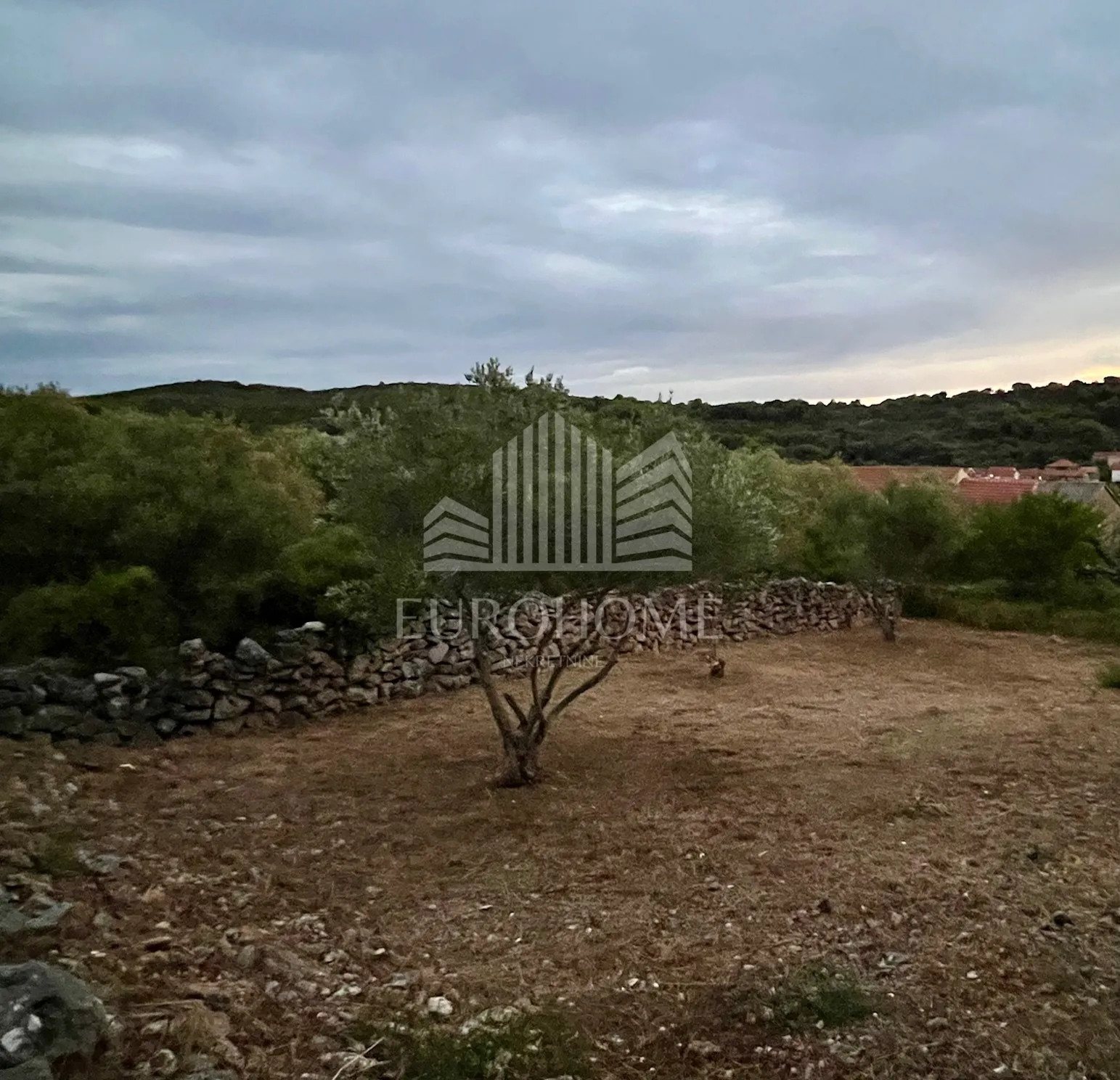 dugi otok, soline,građ.zemljište s pogledom na more;1314m2 - slika 4