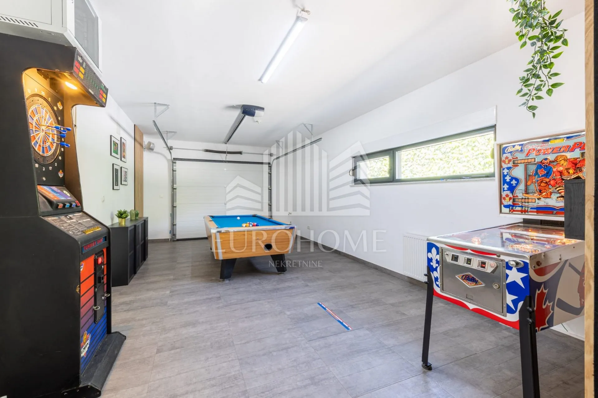 split, impresivna villa, 4 spavaće sobe, 195m2 - slika 45