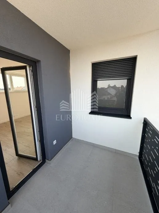 3-soban stan 90 m², lođa, 2 kupaonice, 2pm - slika 6