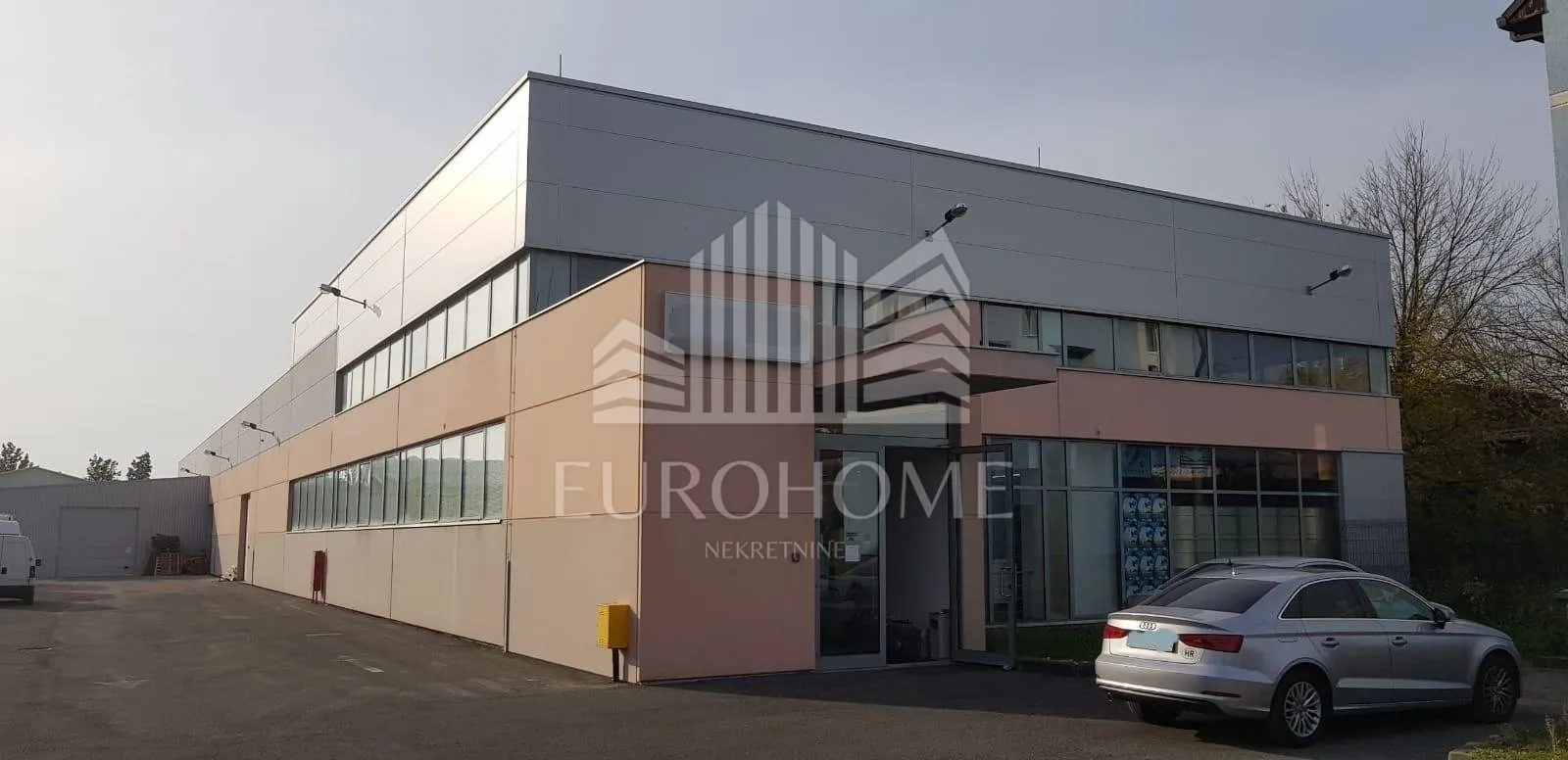 Poslovni prostor: Zagreb (Donja Dubrava), 2400 m2 (prodaja)