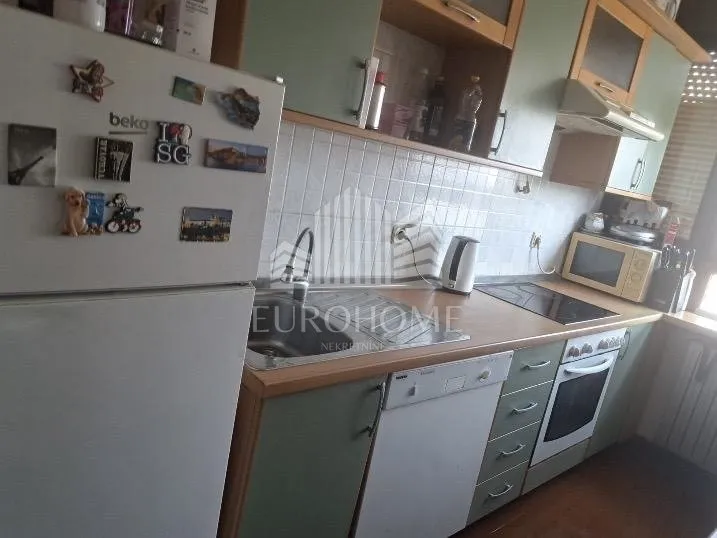stan, špansko, 63.00 m2 + loggia - slika 2
