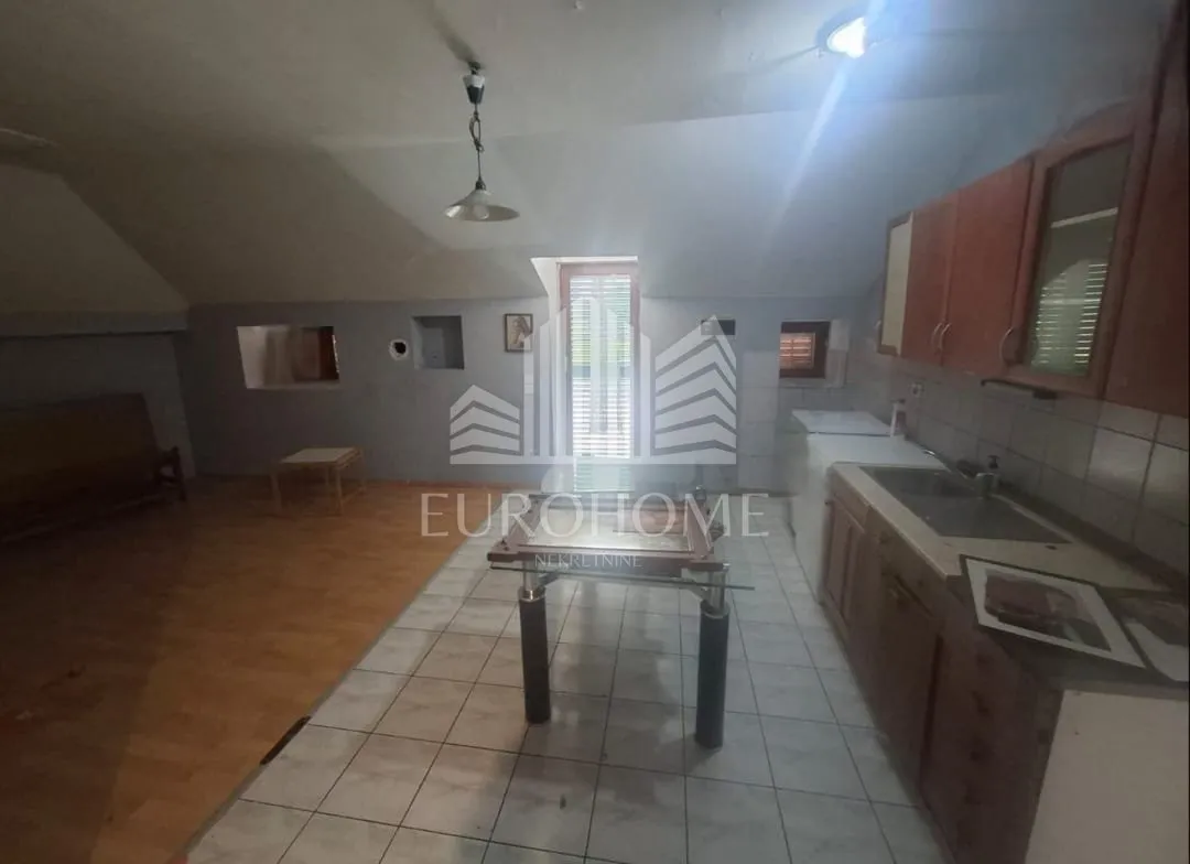 centar benkovca, prodaja zgrade za renovaciju,259m2 - slika 13