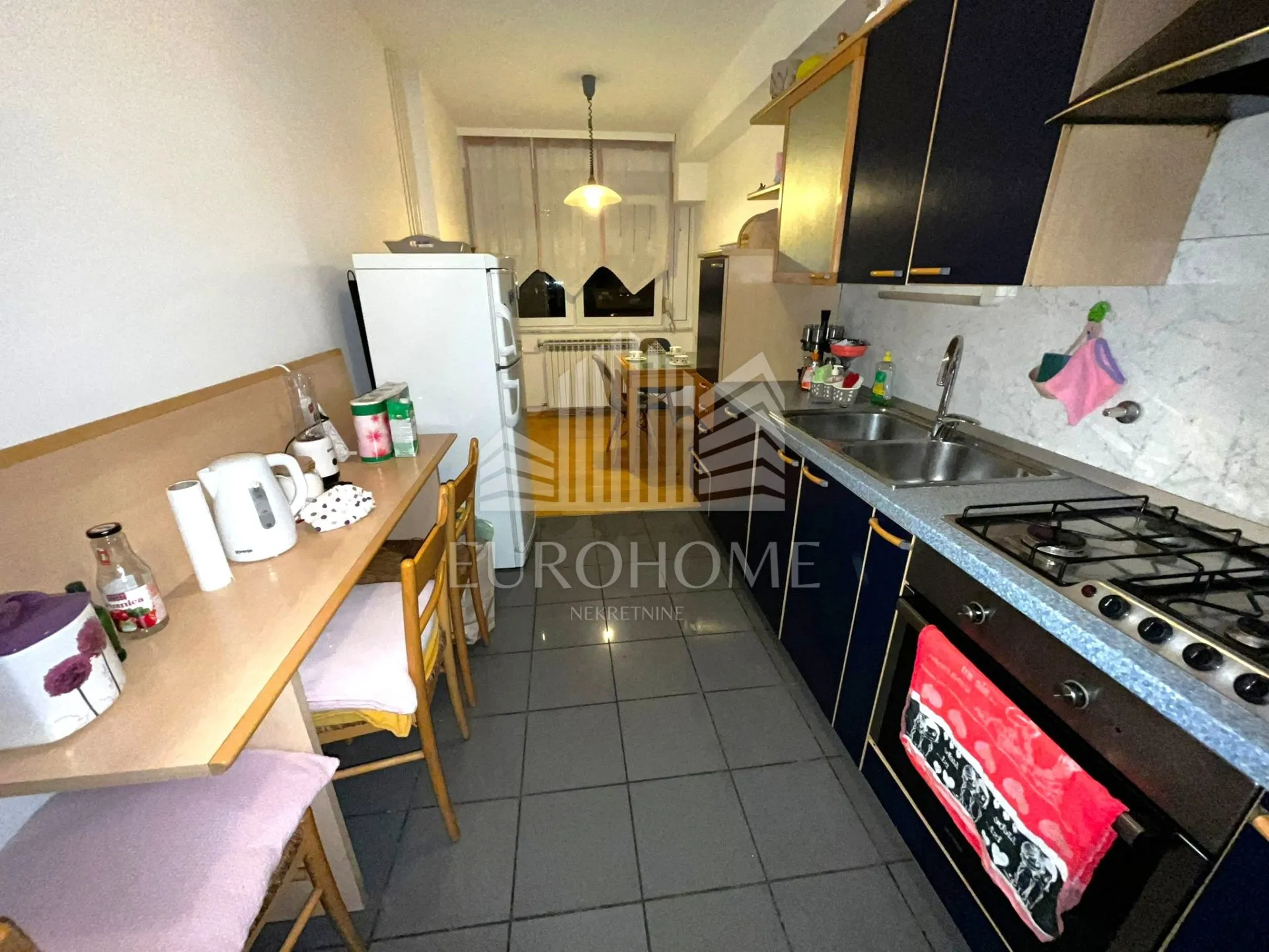 jedinstven četverosoban stan 108m2 - maksimir - - slika 13