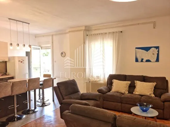 pantovčak,1860€/m2 , duplex kuća od 322 m2 - slika 1