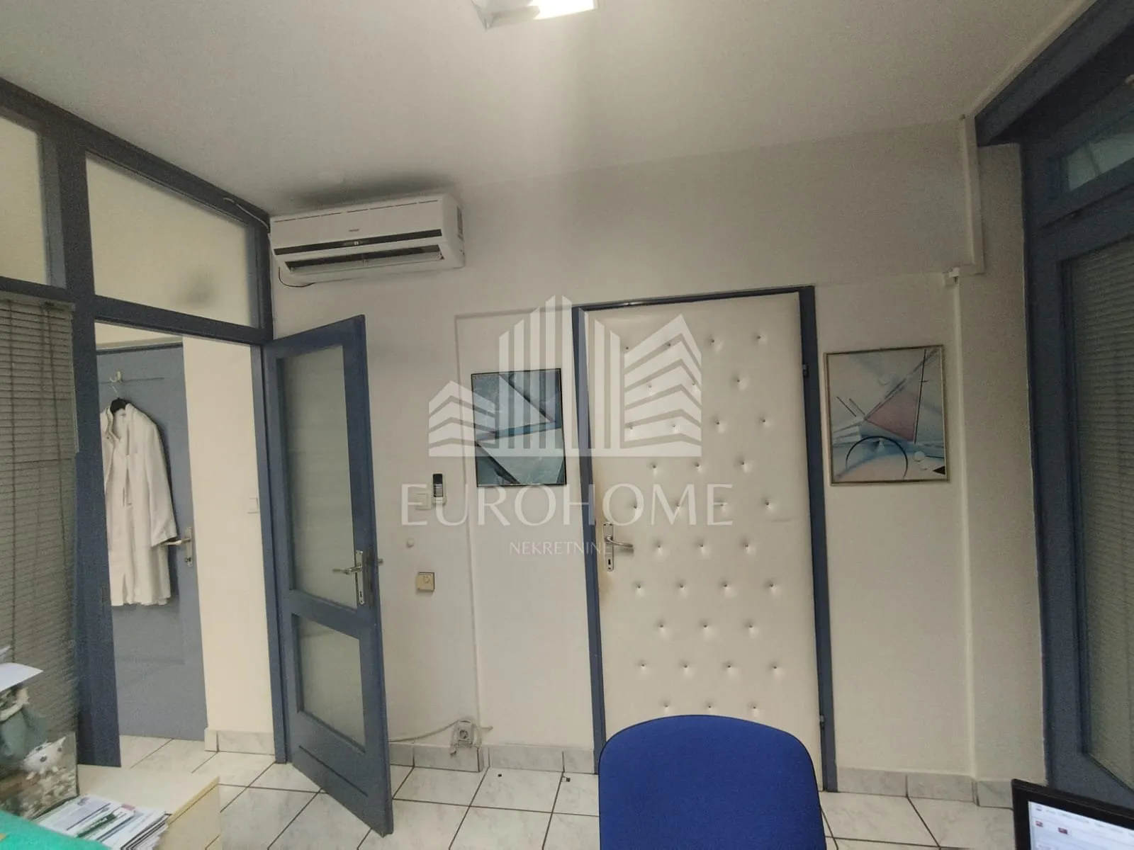 zadar prodaje se uhodana medicinska ordinacija - slika 22