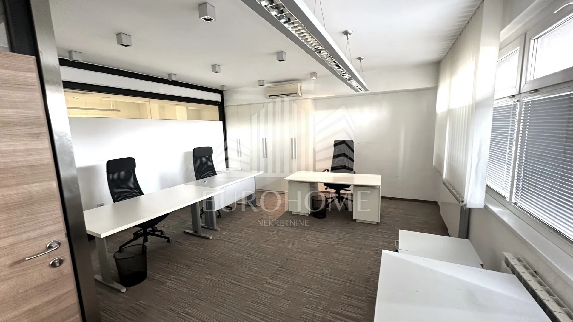 sniženo!!atraktivan poslovni prostor 311,44 m2,jaruščica - slika 19