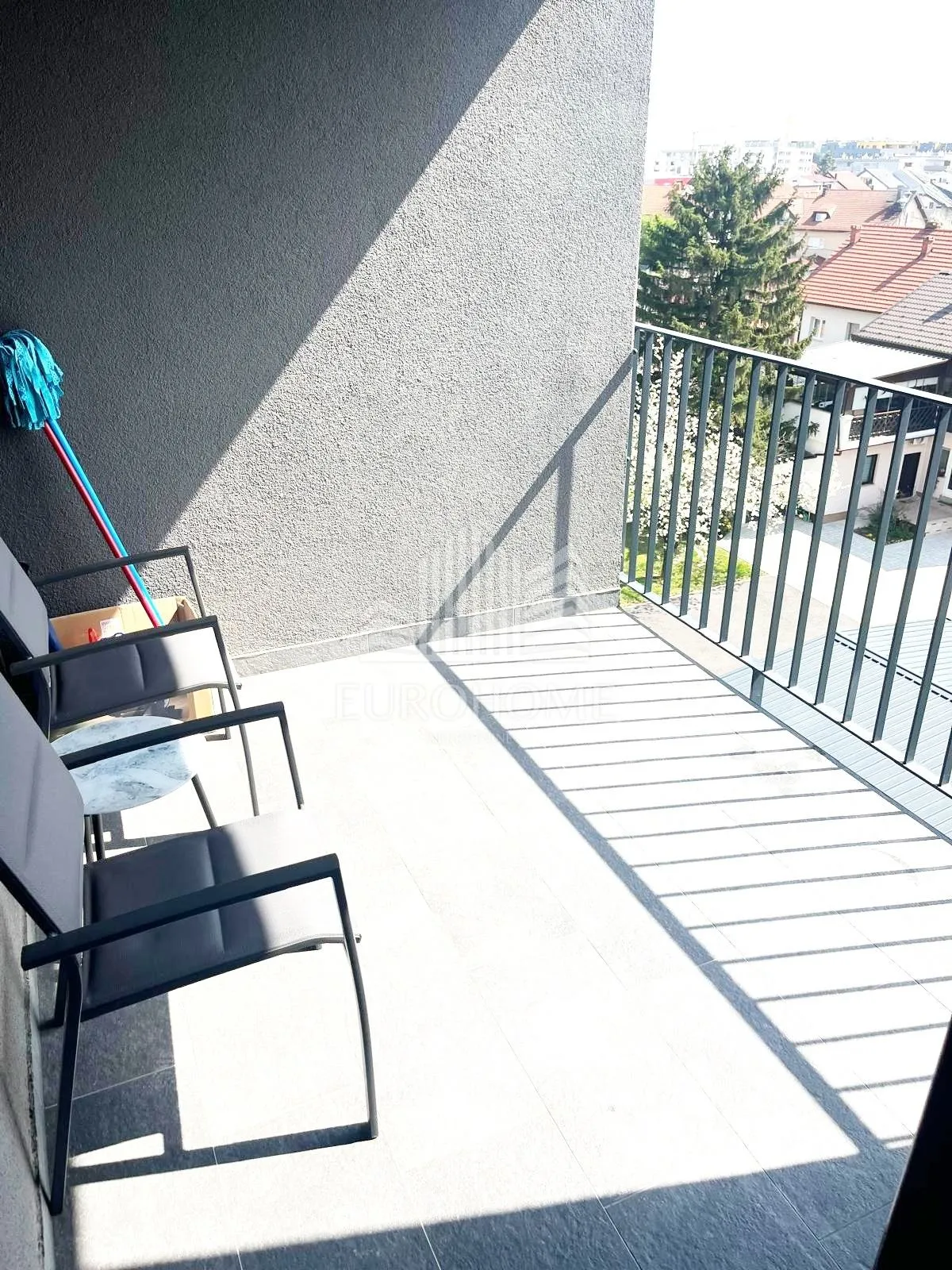 četverosoban stan, nkp 103 m2, dvije garaže, velika gorica - slika 10