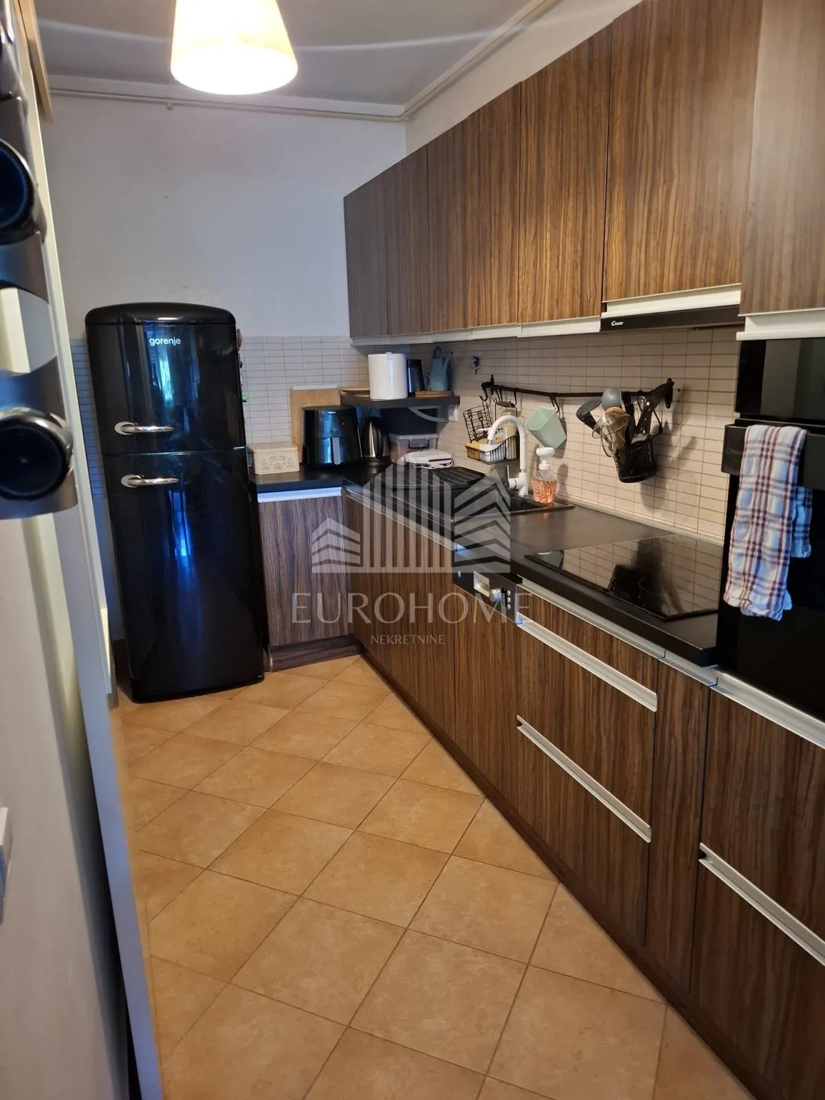 namješten 2s stan, ukupne povšine 72m2, gpm, spremište - gornja dubrava - - slika 2